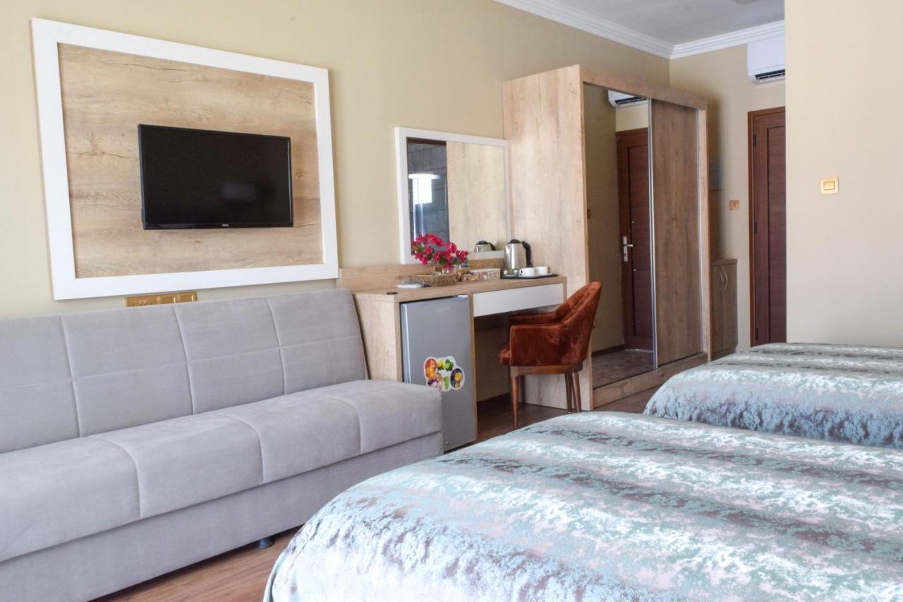 Golden Palms Guest House & Cafe Famaguszta Kültér fotó