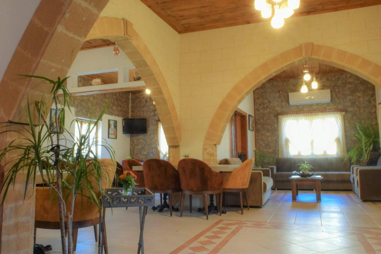 Golden Palms Guest House & Cafe Famaguszta Kültér fotó